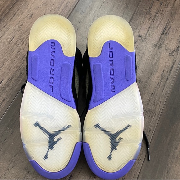 Air Jordan 5 Raptors Retro- Youth - Picture 11 of 14